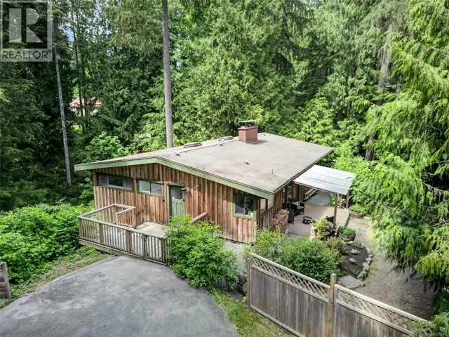 300 Walkers Hook Rd, Salt Spring, British Columbia V8K1N7