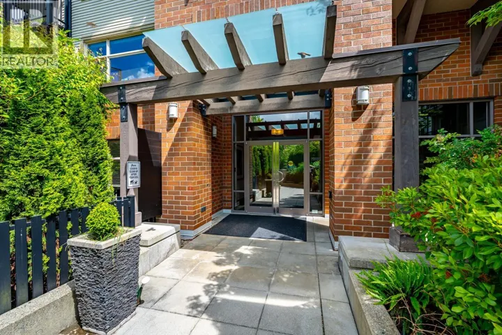 203 400 KLAHANIE DRIVE, Port Moody, British Columbia V3H5K9