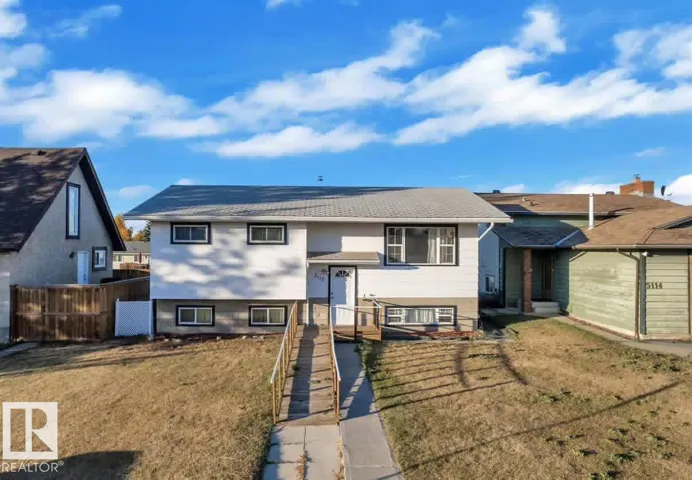 5118 17A AV NW NW, Edmonton, Alberta T6L1A6
