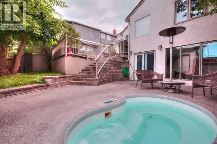 1604 Scotland Street SW, Calgary, Alberta T3C2L5