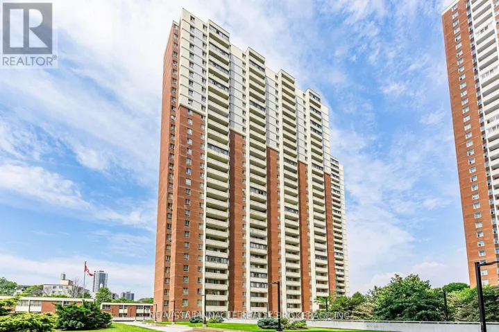 612 - 1 MASSEY SQUARE, Toronto (Crescent Town), Ontario M4C5L4