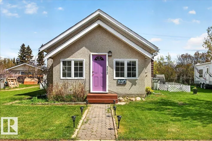 5212 51 AV, Mundare, Alberta T0B3H0