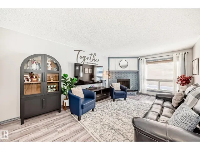 214A WARWICK RD NW, Edmonton, Alberta T5X4P8