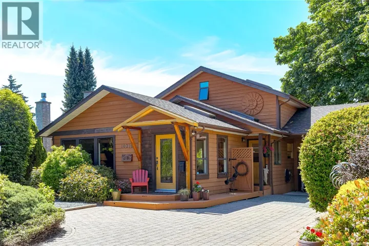 10210 Third St, Sidney, British Columbia V8L3B9