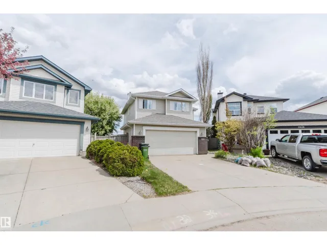 3534 MCLEAN CR SW, Edmonton, Alberta T6W1M3