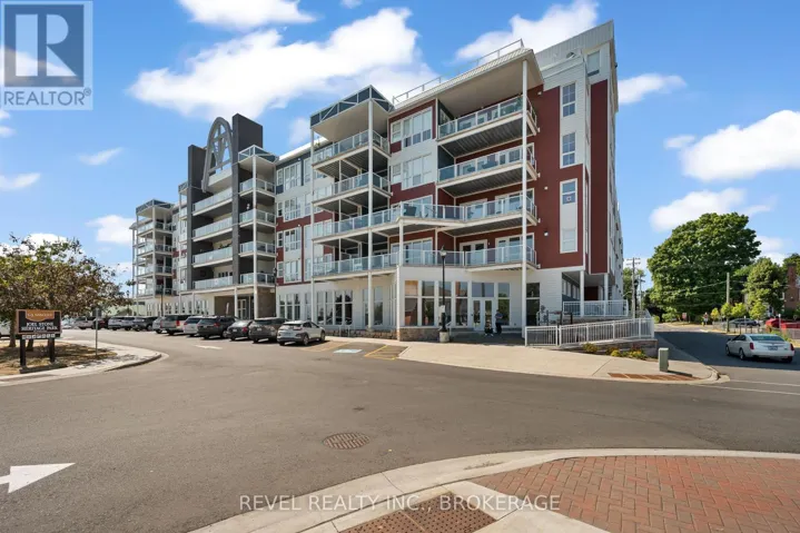 14 - 130 WATER STREET E, Gananoque, Ontario K7G0A8