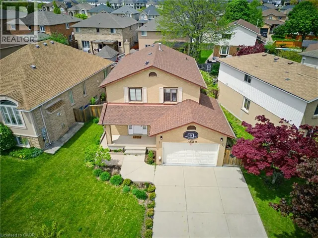 459 DICENZO Drive, Hamilton, Ontario L9B2C4