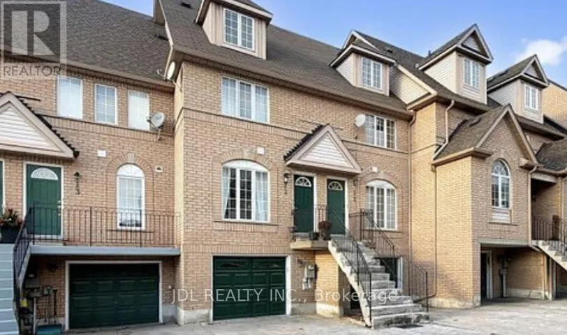 15 - 80 STRATHAVEN DRIVE, Mississauga (Hurontario), Ontario M5R3V9