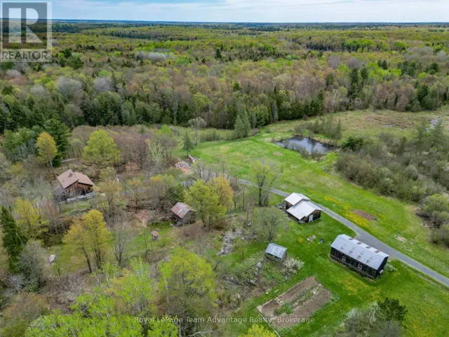315 LORIMER LAKE ROAD, McDougall, Ontario P2A2W7