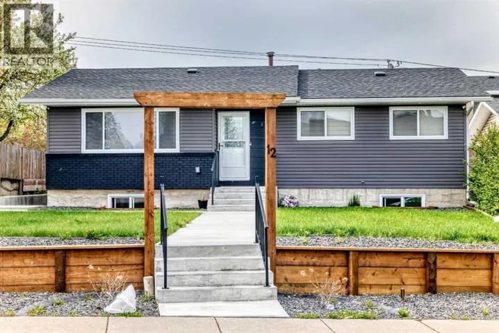 12 Rundleson Way NE, Calgary, Alberta T1Y3N6