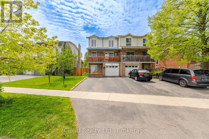 82 ENGLISH STREET, Brampton (Brampton West), Ontario L6X2P6