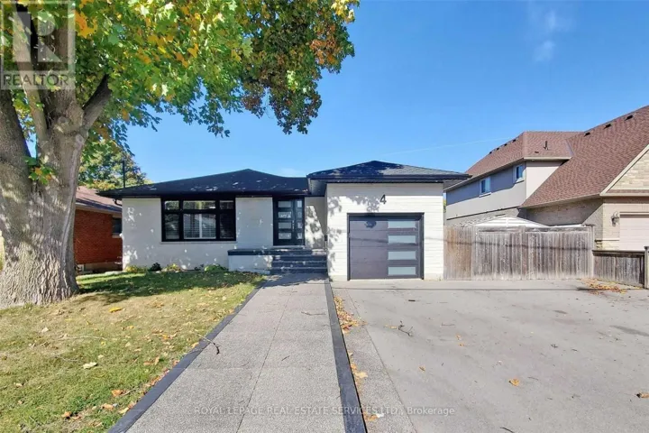 4 MCMASTER AVENUE, Hamilton (Dundas), Ontario L9H4M5