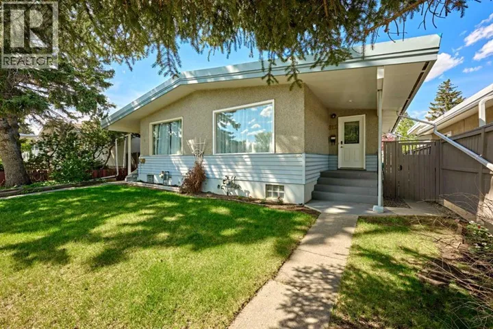 812A 69 Avenue SW, Calgary, Alberta T2V0P3