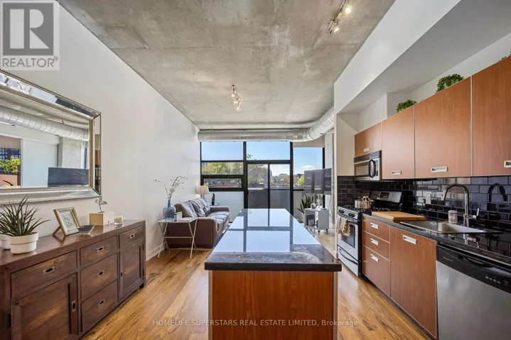 303 - 60 BATHURST STREET, Toronto (Niagara), Ontario M5V2P4