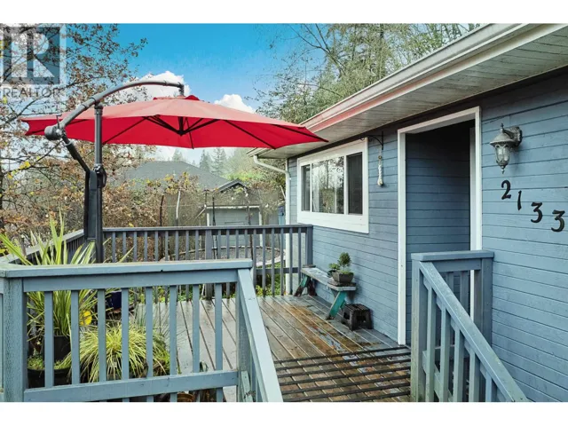 2133 HOPE STREET, Port Moody, British Columbia V3H2H9