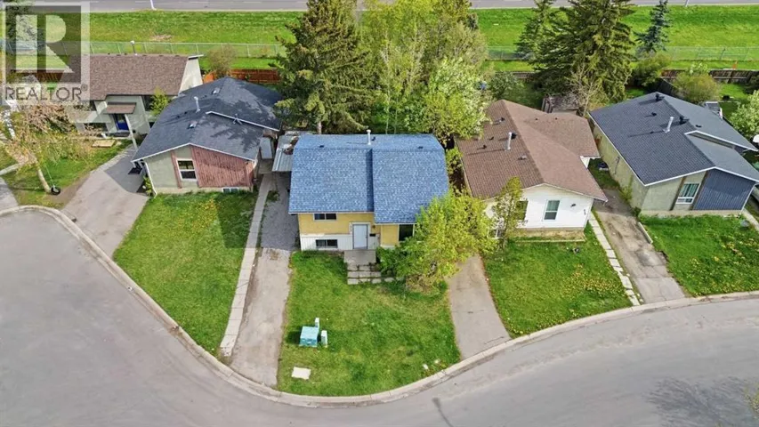 855 Whitehill Way NE, Calgary, Alberta T1Y3G1