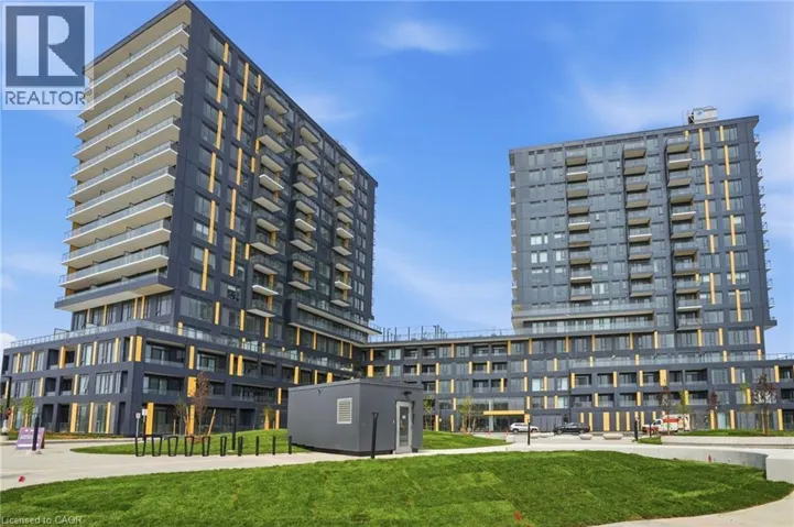 4878 POWERS Common Unit# C711, Burlington, Ontario L7M2B4