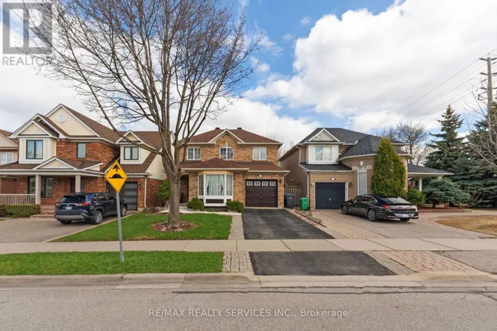 3 SPRINGHURST AVENUE, Brampton (Fletcher's Meadow), Ontario L7A1P6