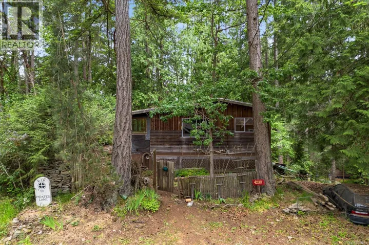 101 Pirates Lane, Protection Island, British Columbia V9R6R1