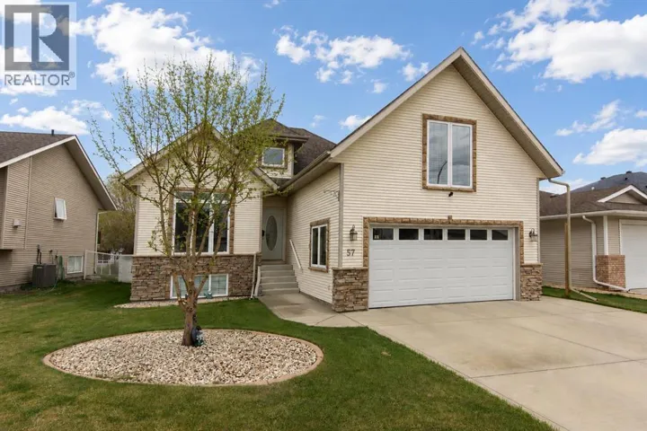 57 Lagrange Crescent, Red Deer, Alberta T4R3K2