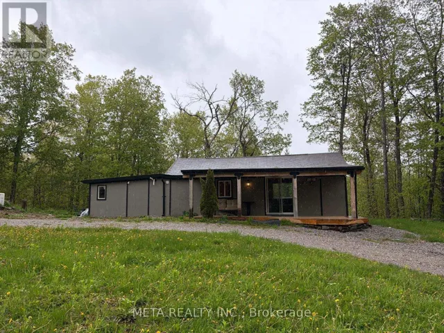 106 BOUNDARY LANE, Trent Lakes, Ontario K0M2A0