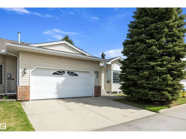 933 YOUVILLE DR W NW, Edmonton, Alberta T6L6T2