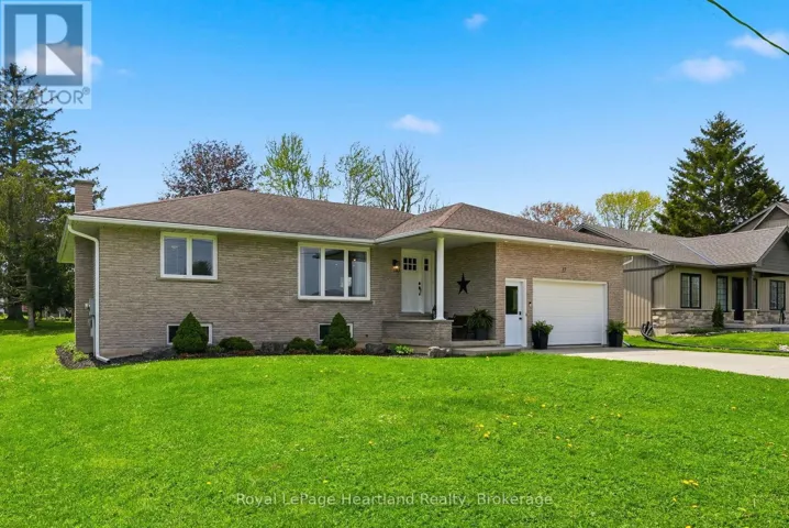 17 BROWN STREET S, Minto, Ontario N0G1M0