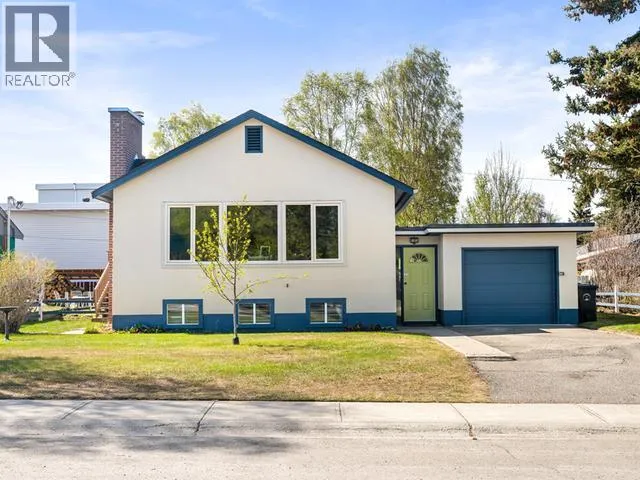3 KALZAS PLACE, Whitehorse, Yukon Y1A3M9