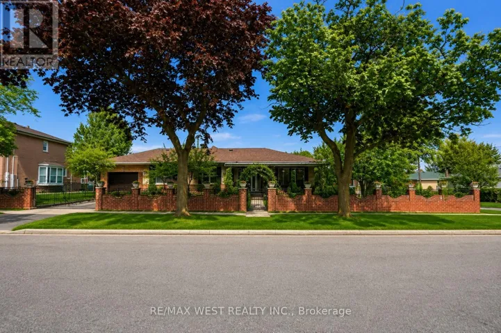 119 BENJAMIN BOULEVARD, Toronto (Kennedy Park), Ontario M1K3P4
