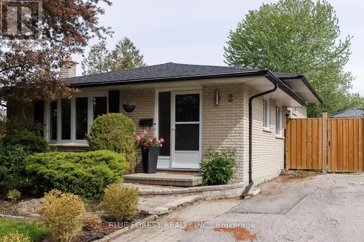 2 SURREY CRESCENT, London South (South Y), Ontario N6E1T6