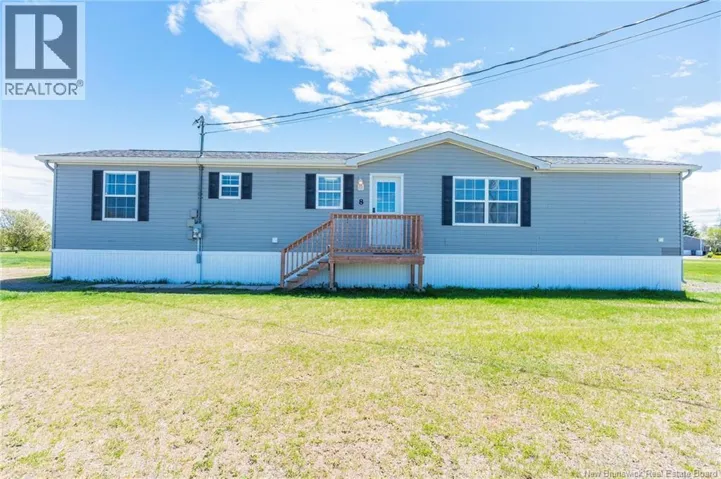 8 Frank Street, Bas Cap Pele, New Brunswick E4N0E6