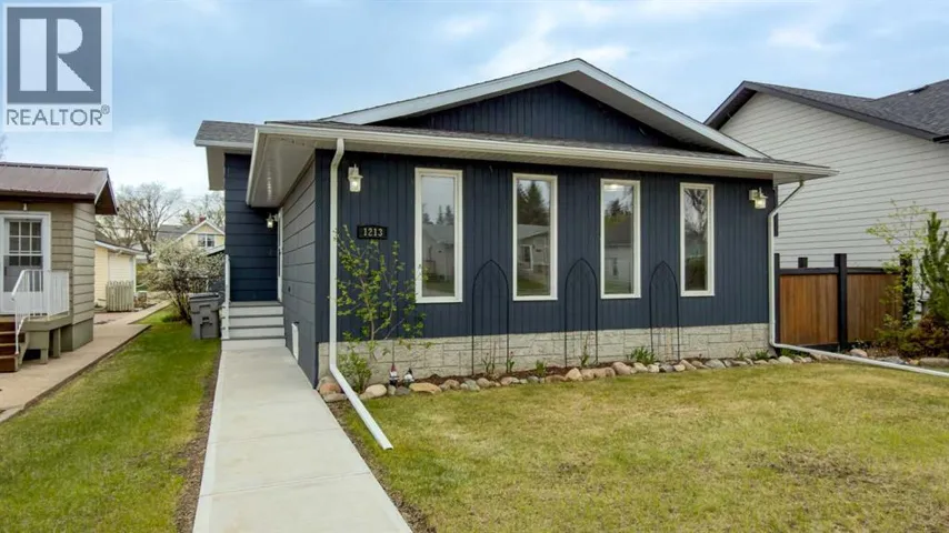 1213 4 Avenue, Wainwright, Alberta T9W1G7