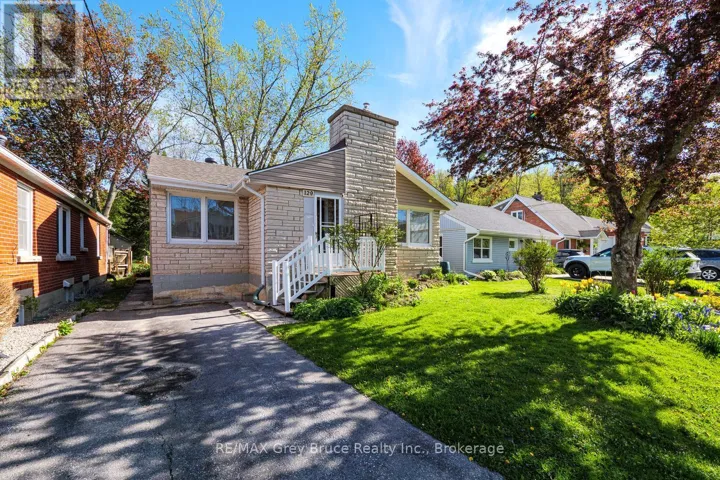 129 3RD A STREET W, Owen Sound, Ontario N4K3J6
