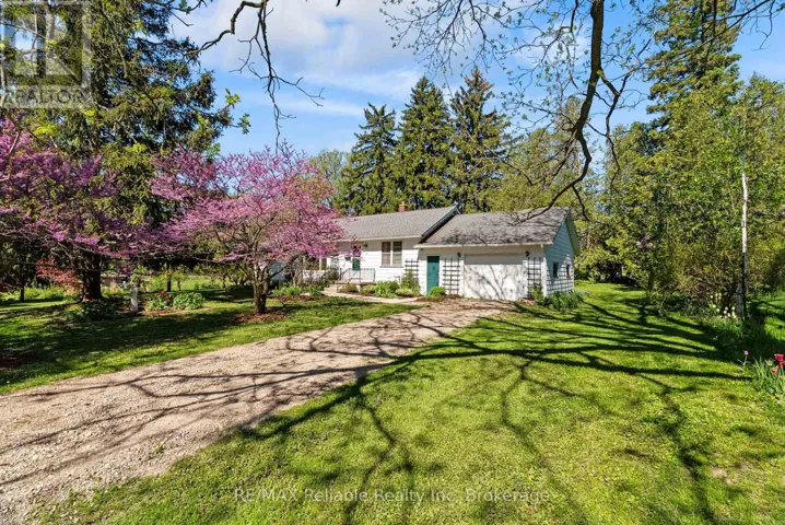 68 WILLIAM STREET, Huron East (Egmondville), Ontario N0K1G0