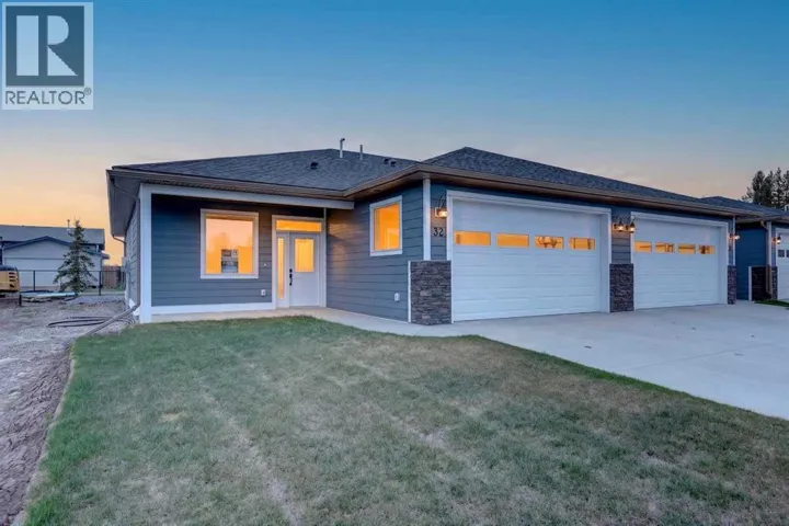 32, 610 4 Avenue SW, Sundre, Alberta T0M1X0