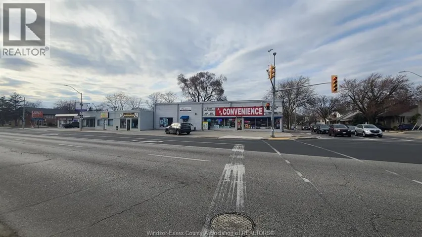 4640-4690 TECUMSEH ROAD East, Windsor, Ontario N8W1K7