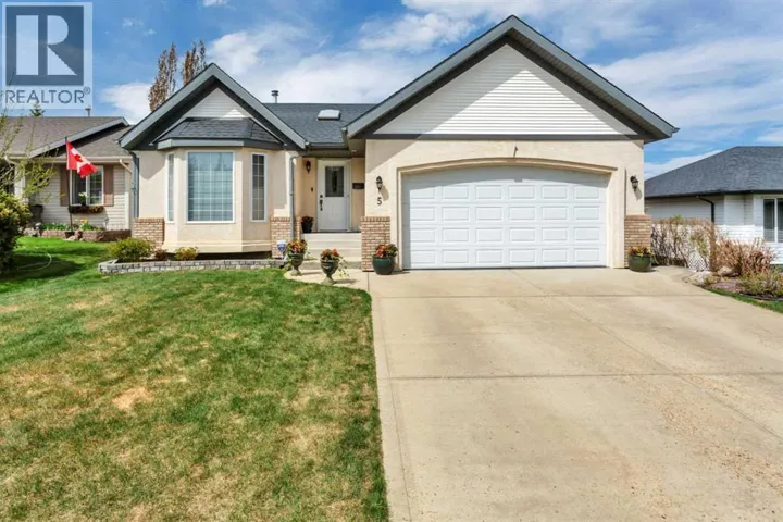5 Fawn Close, Sylvan Lake, Alberta T4S1X4