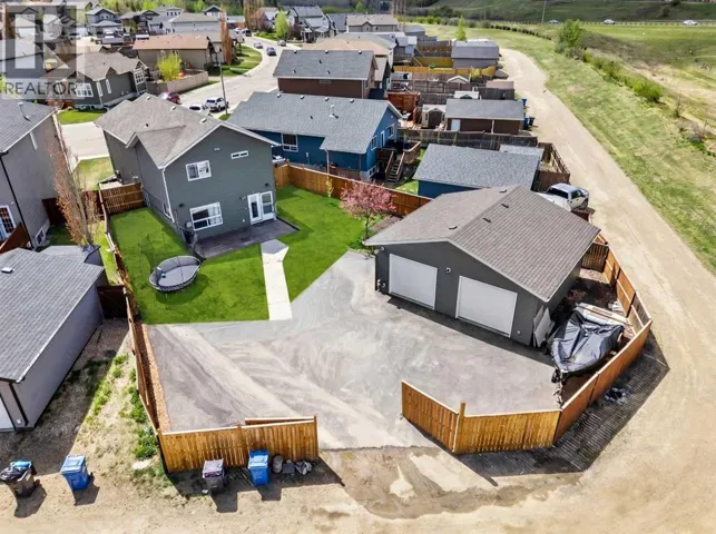 132 Oswald Close, Red Deer, Alberta T4P0C1