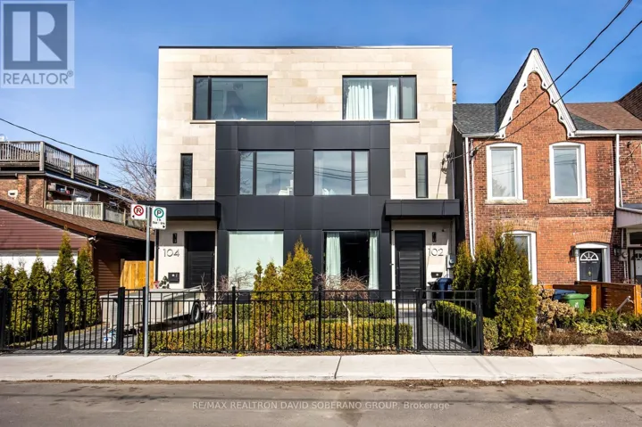 102 ULSTER STREET, Toronto (University), Ontario M5S1G1