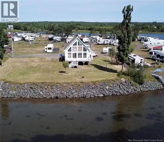 82 De la pointe Road, Haut-Sheila, New Brunswick E1X3T8