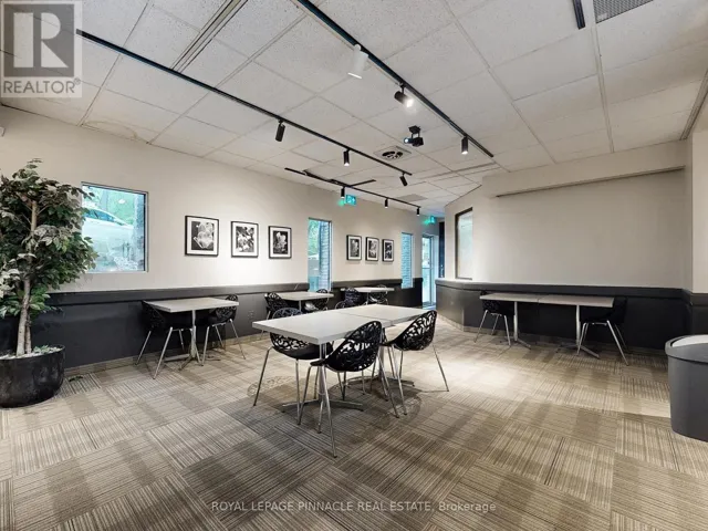 100 - 3390 SOUTH SERVICE ROAD, Burlington (Industrial Burlington), Ontario L7N3J5