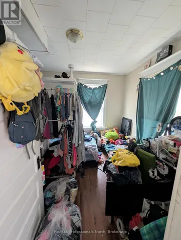 780