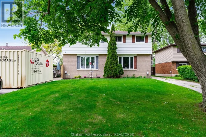 4 Donalda DRIVE, Chatham, Ontario N7L4J5