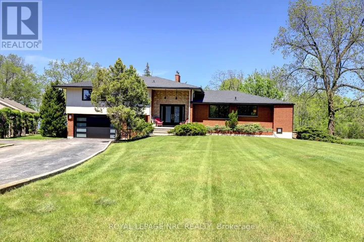 44 FIFTY ROAD, Hamilton, Ontario L8J2X6