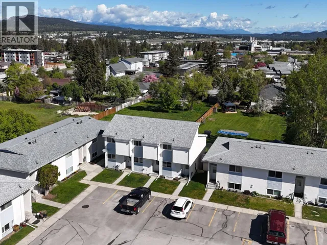 2326 3rd Street S, Cranbrook, British Columbia V1C4X5