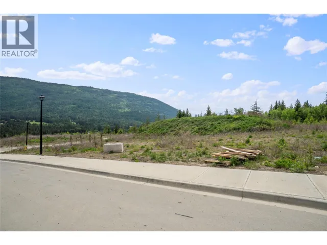 6951 44 Street NE, Salmon Arm, British Columbia V0E1K0