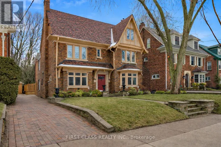 80 DOUGLAS DRIVE, Toronto (Rosedale-Moore Park), Ontario M4W2B4