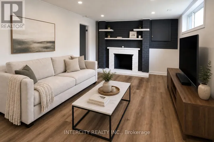 LOWER - 183 COLLINGS AVENUE, Bradford West Gwillimbury (Bradford), Ontario L3Z1W2