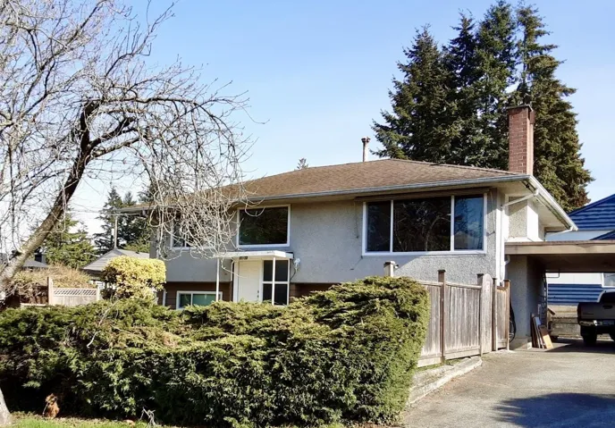 9720 CROWN CRESCENT, Surrey, British Columbia V3V2T8