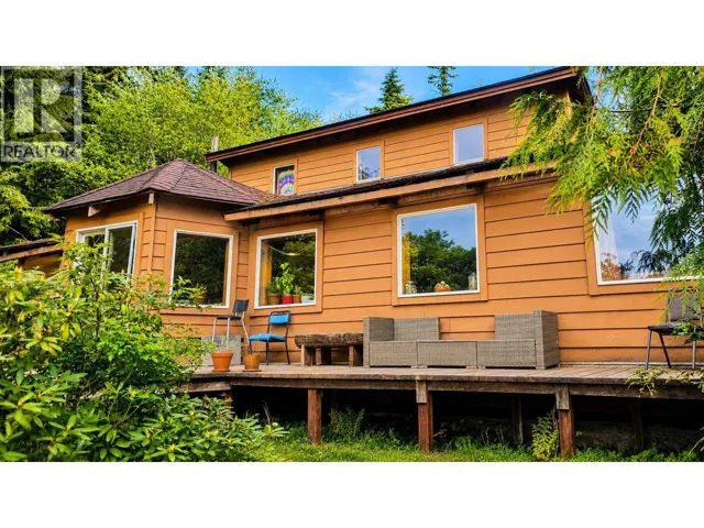 252 BAYVIEW DRIVE, Port Clements, British Columbia V0T1R0